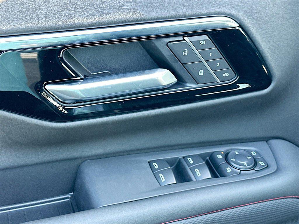 new 2026 Chevrolet Suburban car, priced at $78,125