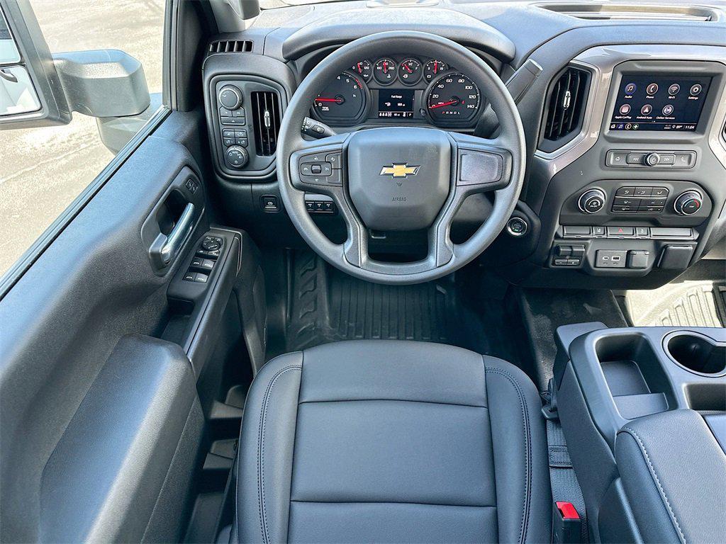 new 2025 Chevrolet Silverado 3500 car, priced at $69,798