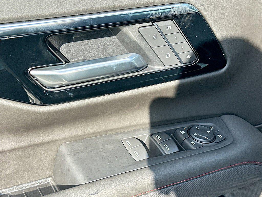new 2025 Chevrolet Tahoe car, priced at $72,115