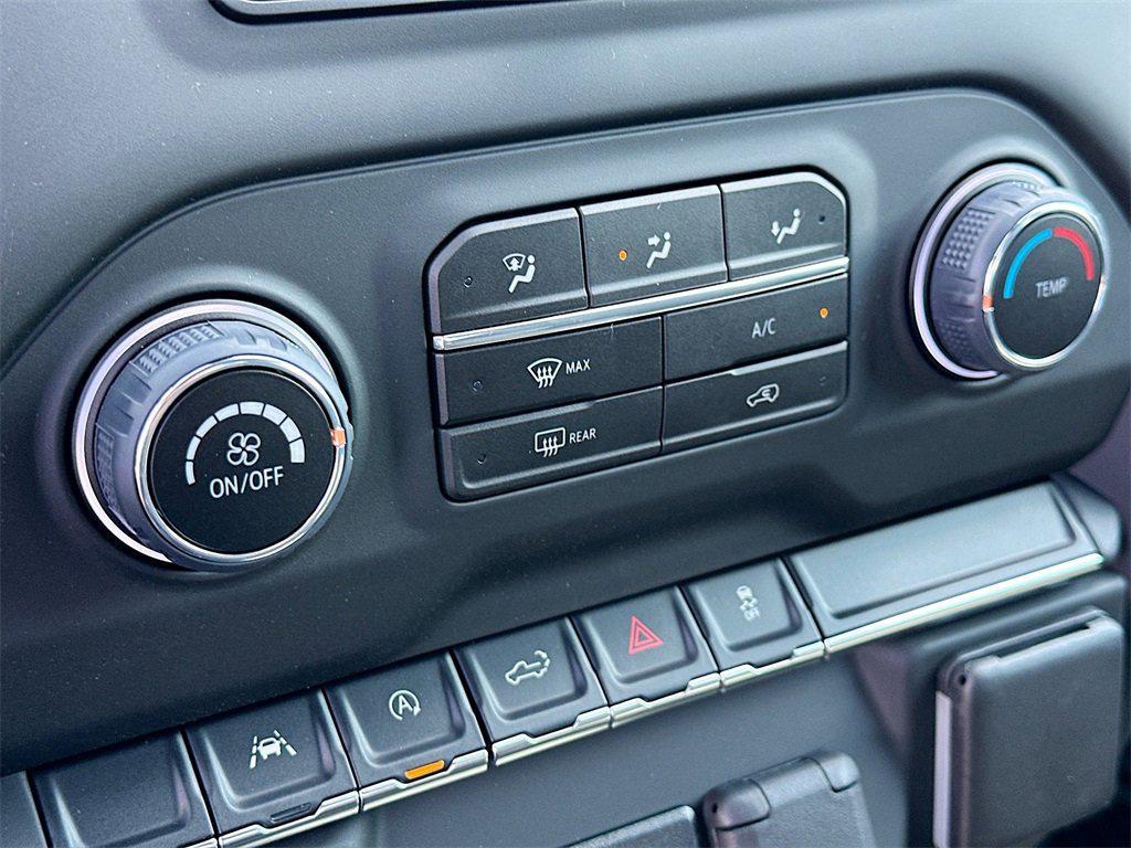 new 2025 Chevrolet Silverado 1500 car, priced at $46,385