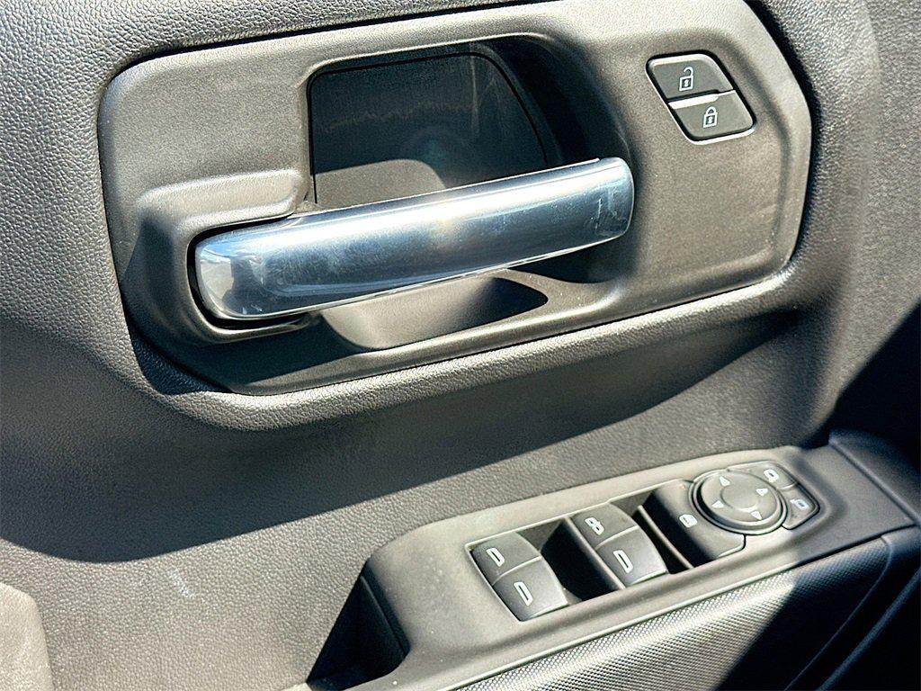 new 2025 Chevrolet Silverado 1500 car, priced at $46,385