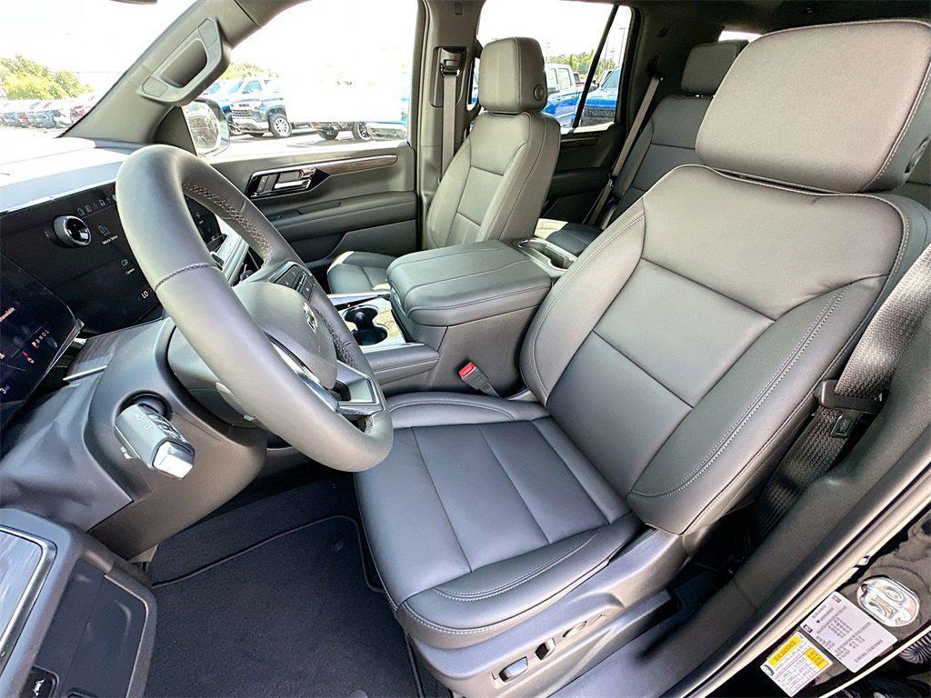 new 2025 Chevrolet Tahoe car, priced at $71,320