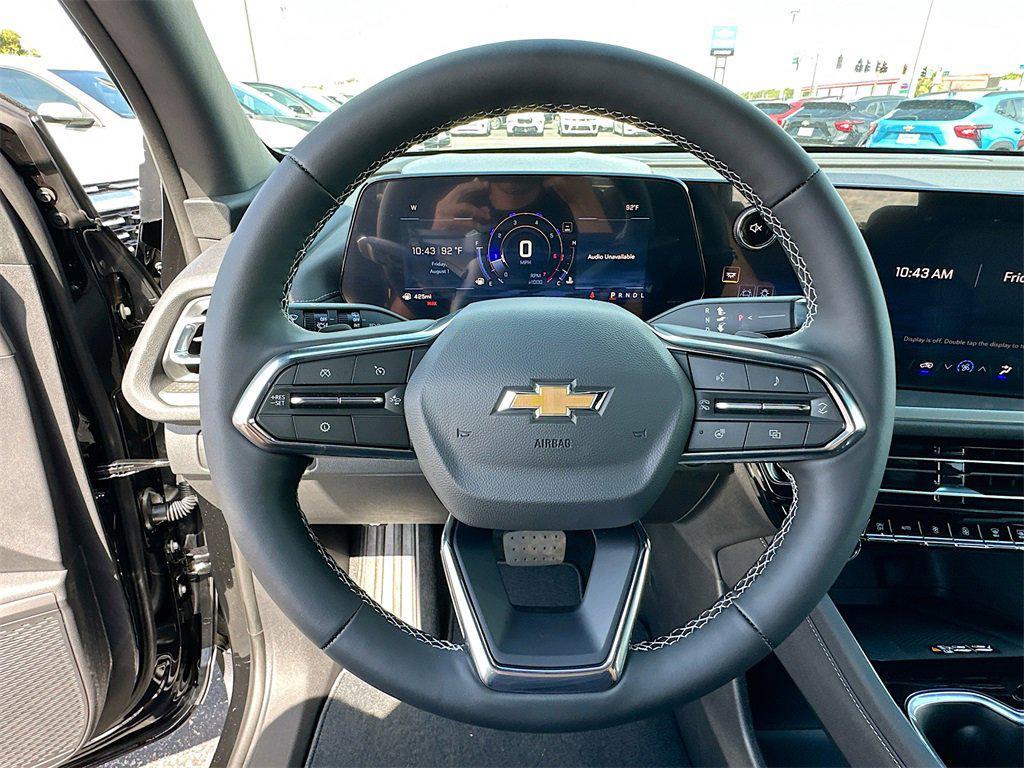 new 2026 Chevrolet Traverse car, priced at $45,215