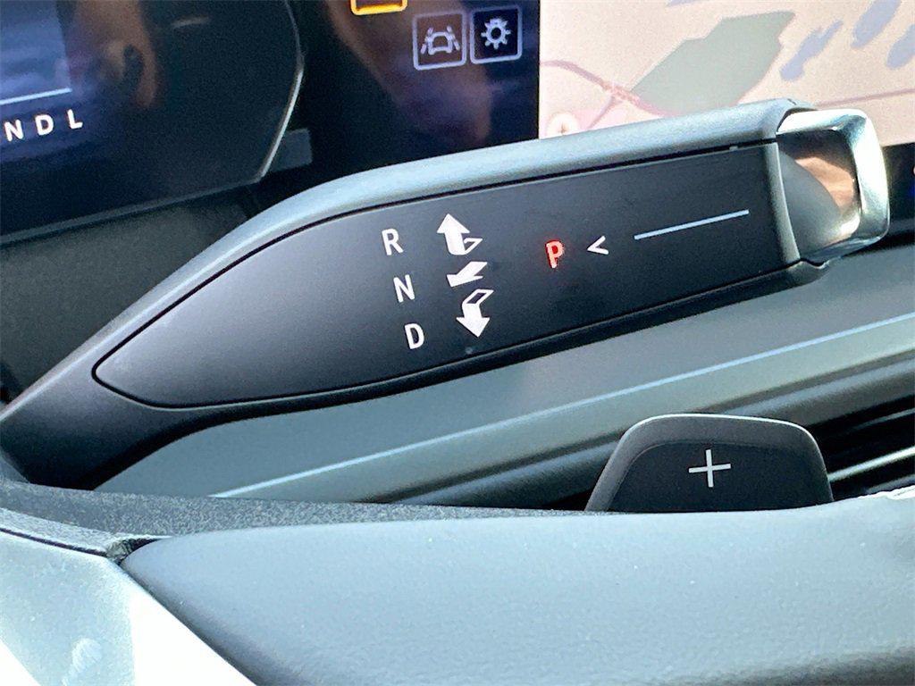 new 2026 Chevrolet Traverse car, priced at $45,215