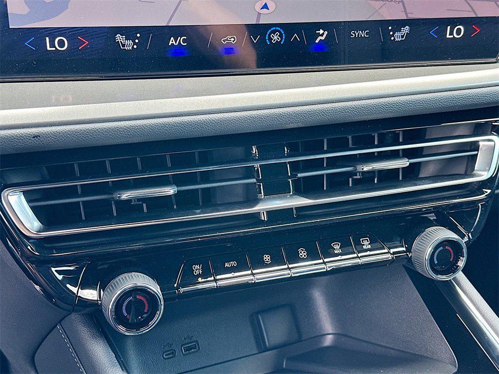 new 2026 Chevrolet Traverse car, priced at $44,345