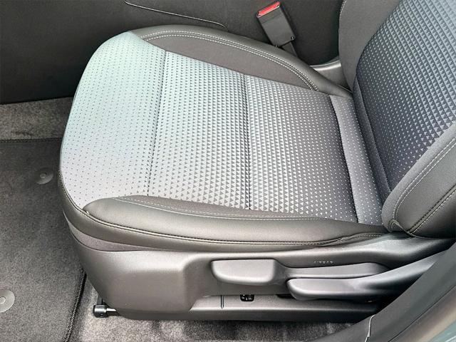 new 2025 Chevrolet Trax car, priced at $24,985
