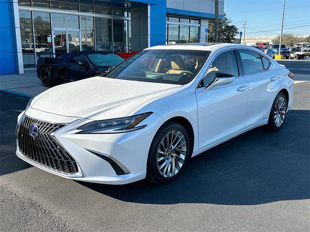 used 2022 Lexus ES 300h car, priced at $40,890