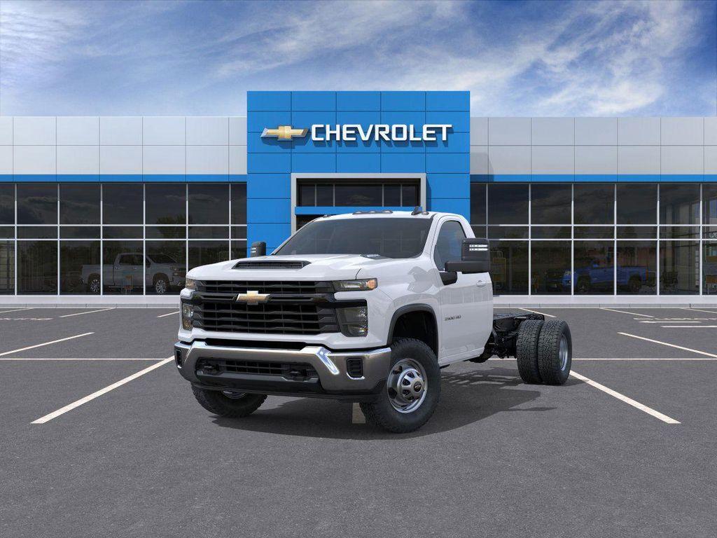 new 2025 Chevrolet Silverado 3500 car, priced at $51,243