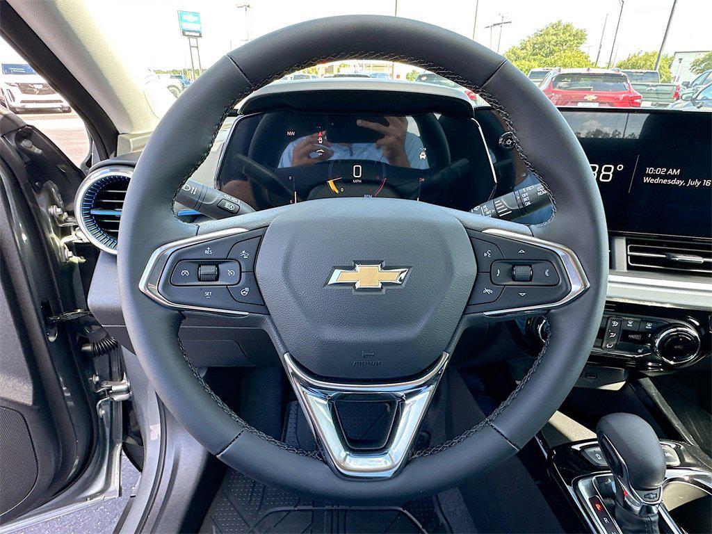 new 2025 Chevrolet Trax car, priced at $24,630