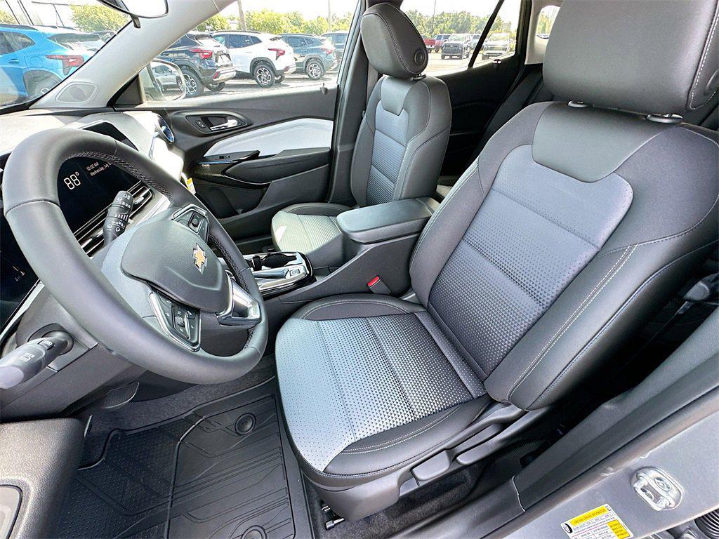 new 2025 Chevrolet Trax car, priced at $24,630