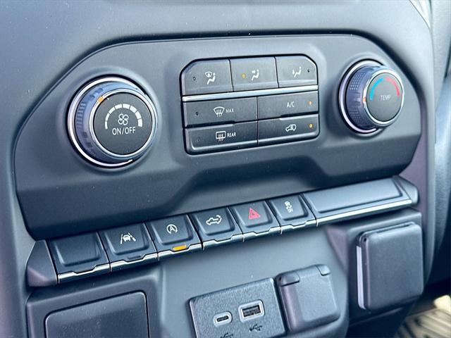 new 2025 Chevrolet Silverado 1500 car, priced at $42,385