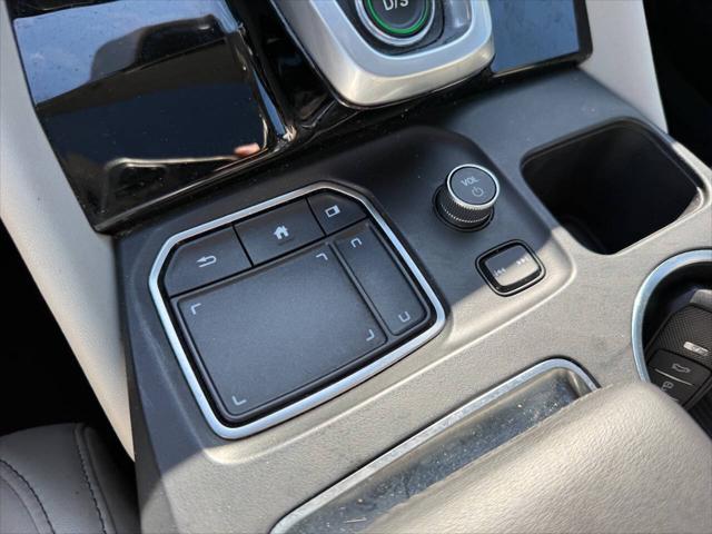 used 2024 Acura MDX car, priced at $43,500