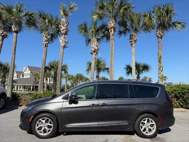 used 2018 Chrysler Pacifica car, priced at $11,650