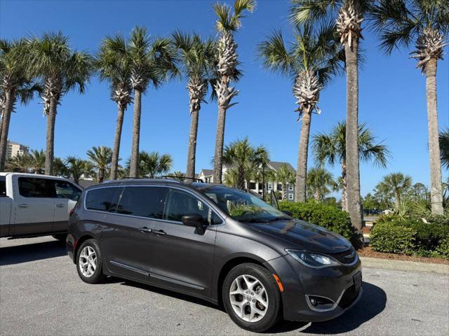 used 2018 Chrysler Pacifica car, priced at $11,650