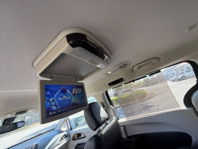 used 2018 Chrysler Pacifica car, priced at $11,650