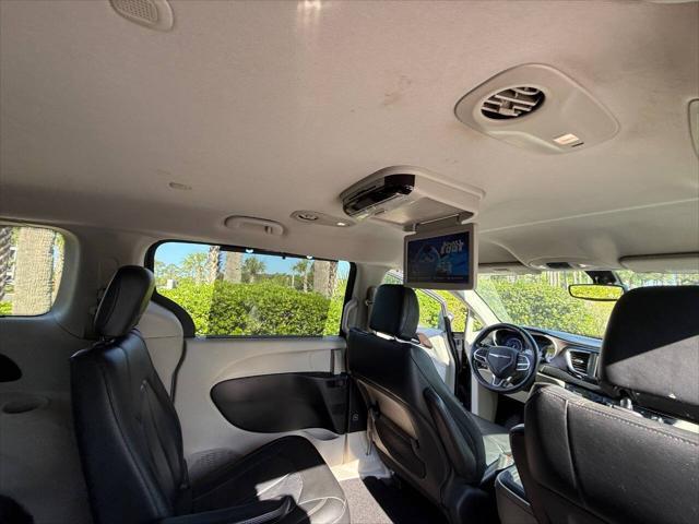 used 2018 Chrysler Pacifica car, priced at $11,650