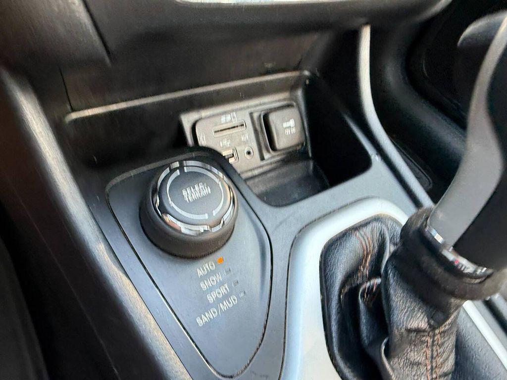 used 2018 Jeep Cherokee car, priced at $13,570