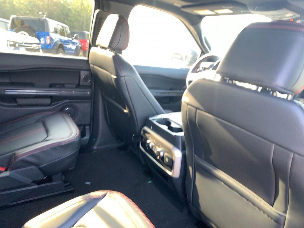new 2024 Ford Expedition car, priced at $67,670