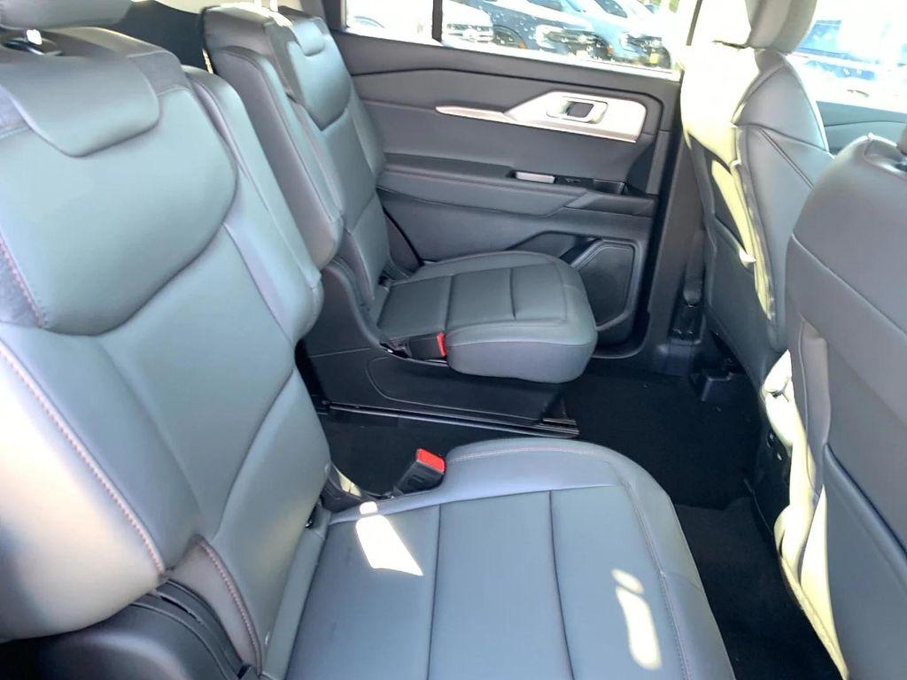 new 2025 Ford Explorer car, priced at $41,620
