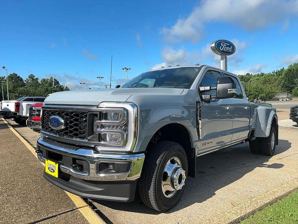 new 2025 Ford F-350 car, priced at $91,600