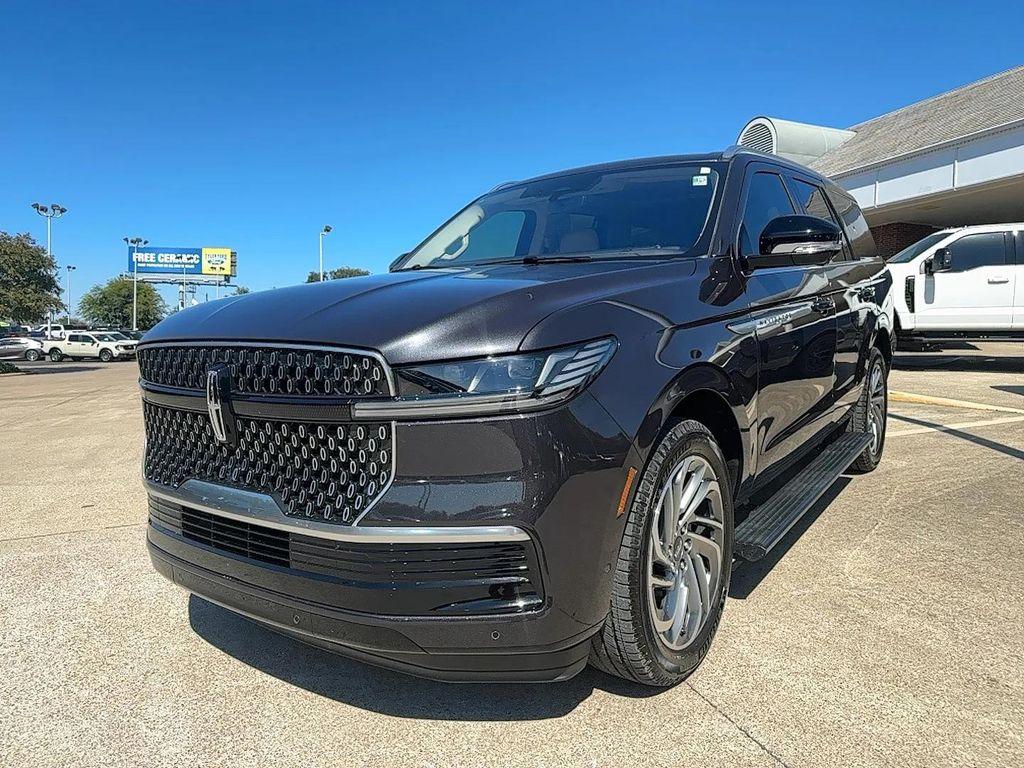 used 2025 Lincoln Navigator car, priced at $89,995