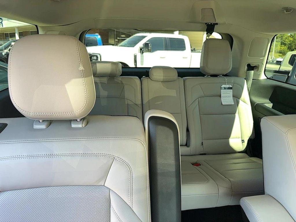 used 2025 Lincoln Navigator car, priced at $89,995