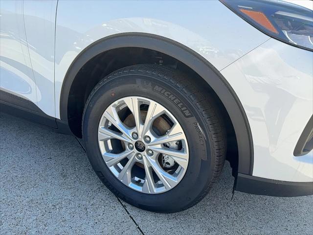 new 2025 Ford Escape car, priced at $28,068