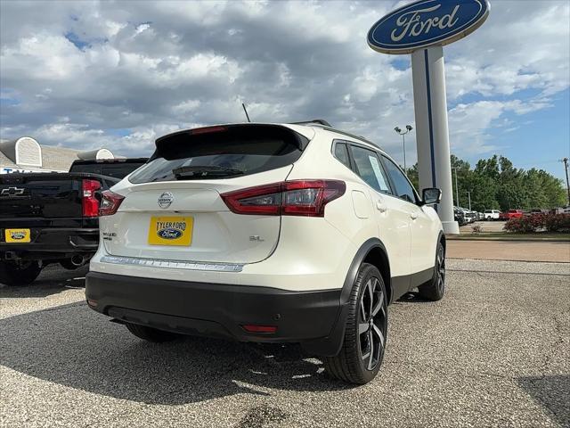 used 2022 Nissan Rogue Sport car, priced at $24,995