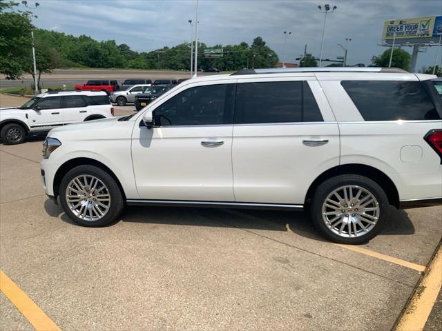 new 2024 Ford Expedition car, priced at $74,082