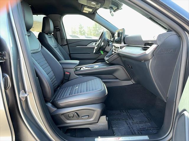 new 2025 Ford Explorer car, priced at $46,323