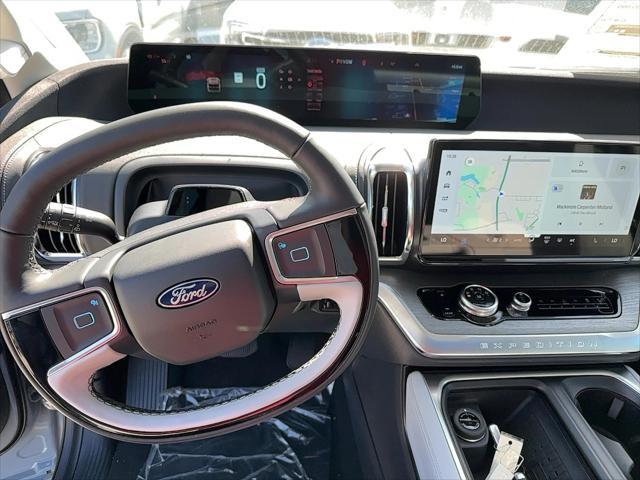new 2025 Ford Expedition car, priced at $80,975