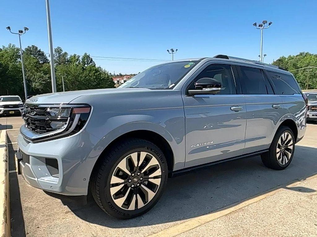 new 2025 Ford Expedition car, priced at $77,817