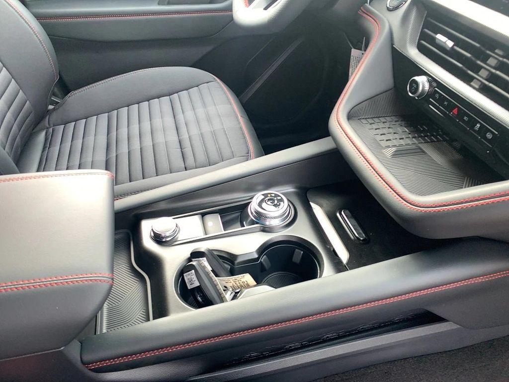 new 2025 Ford Explorer car, priced at $45,528