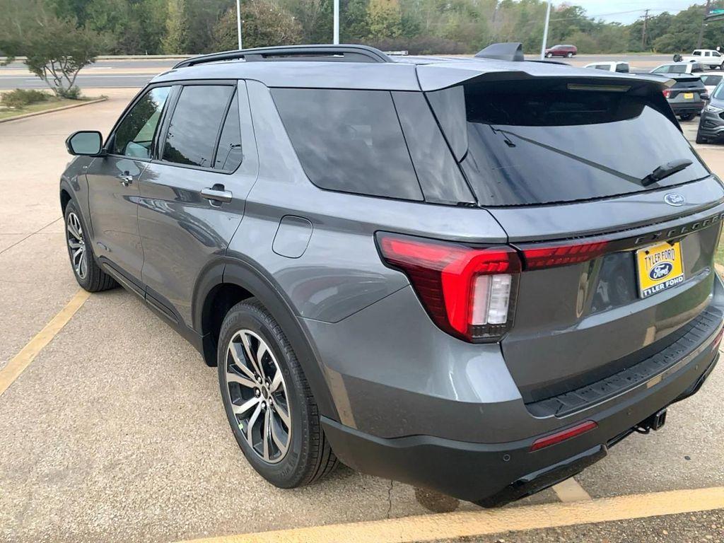 new 2025 Ford Explorer car, priced at $45,528