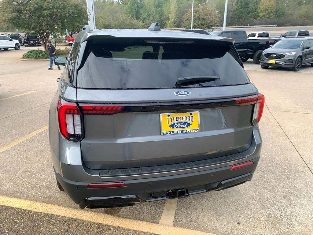 new 2025 Ford Explorer car, priced at $45,528