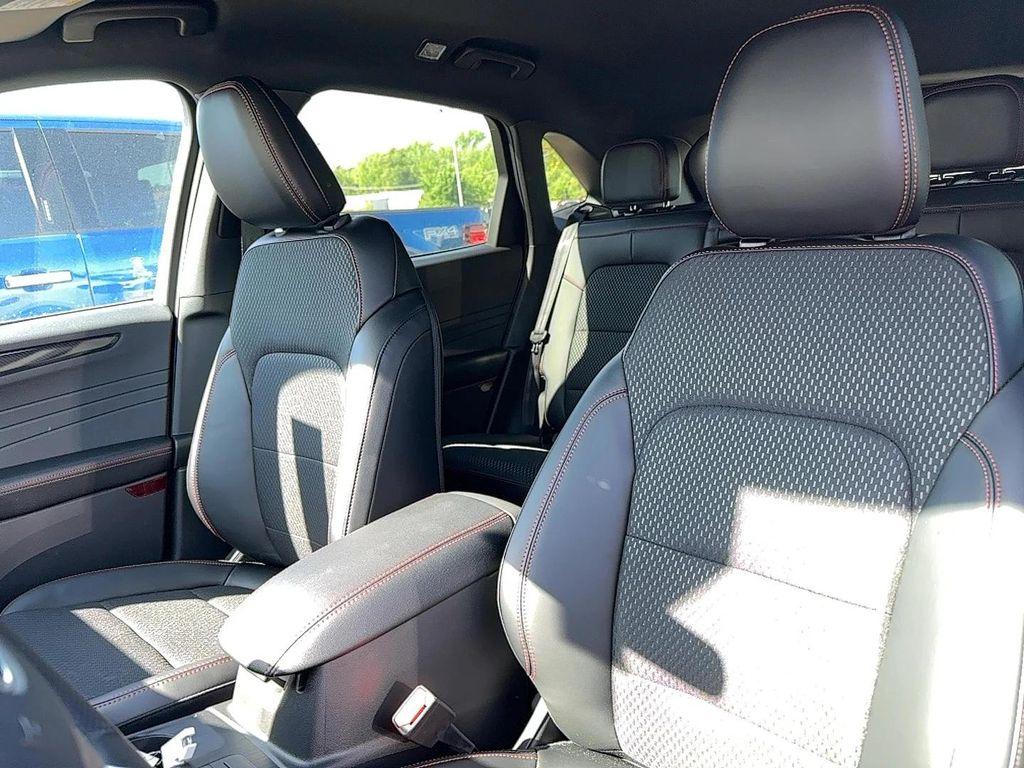 new 2025 Ford Escape car, priced at $29,704