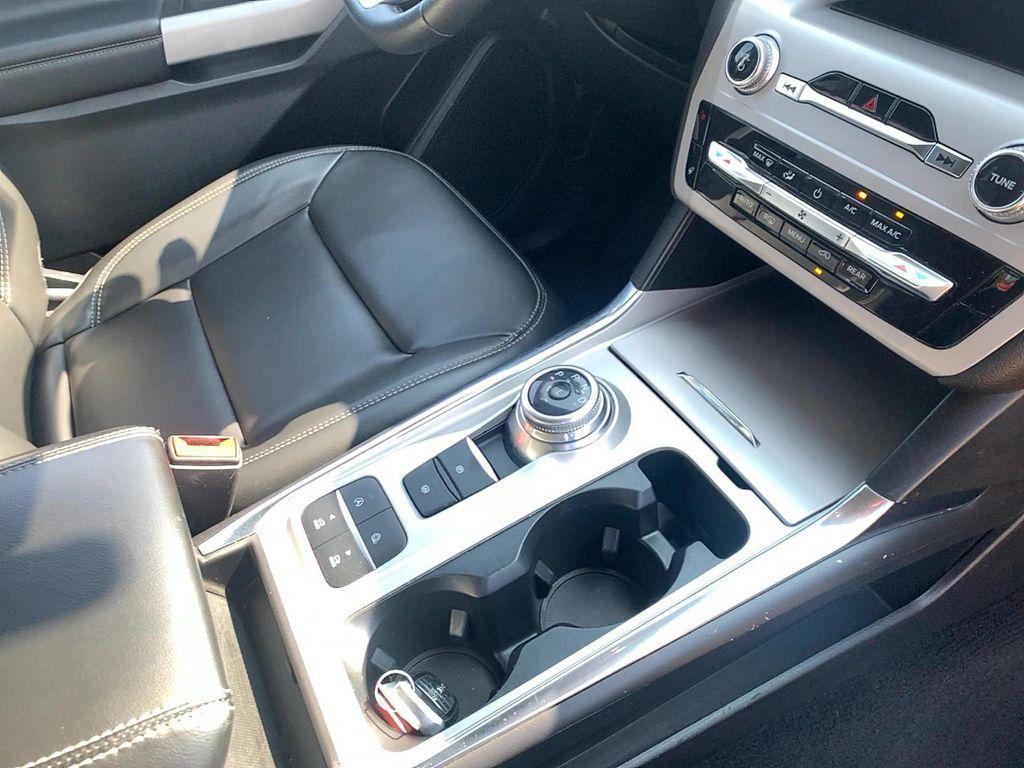 used 2024 Ford Explorer car, priced at $34,995