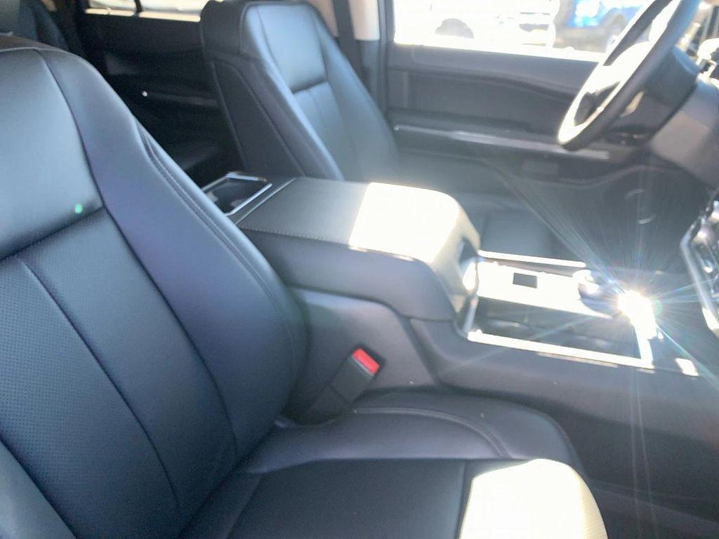 new 2024 Ford Expedition car, priced at $60,130