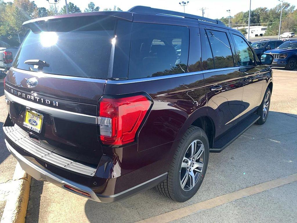 new 2024 Ford Expedition car, priced at $60,130