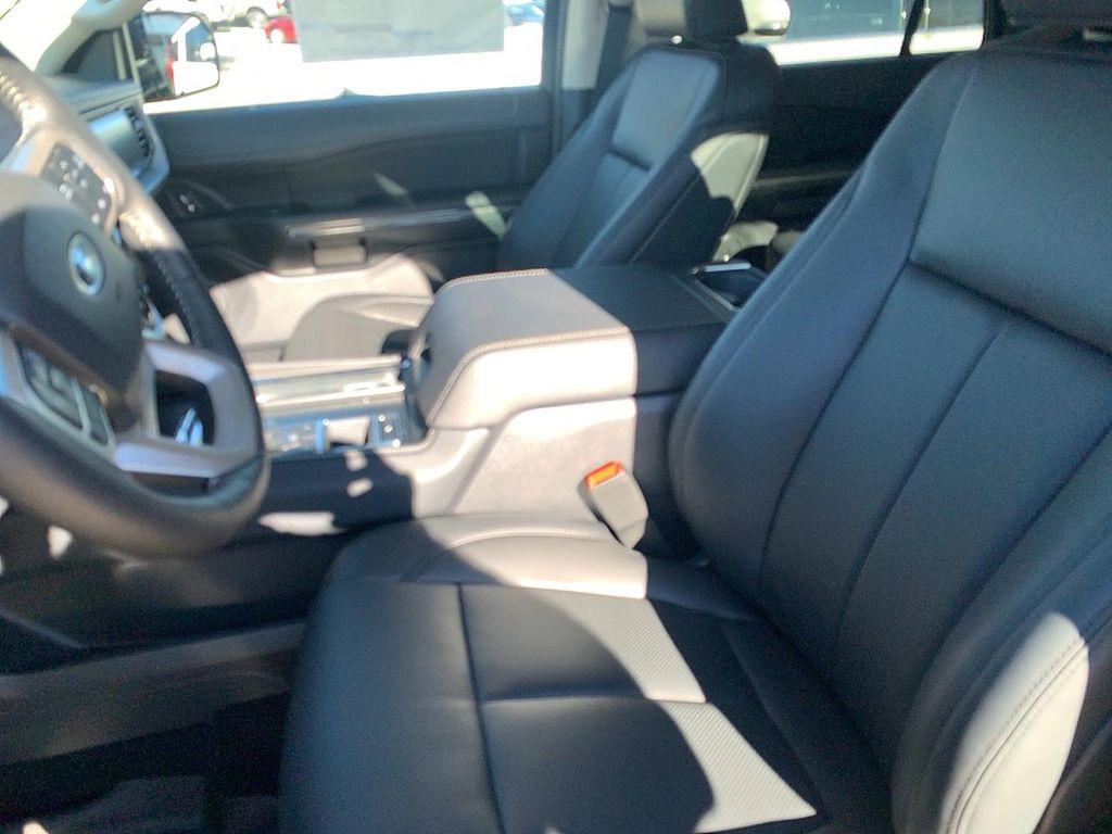 new 2024 Ford Expedition car, priced at $60,130