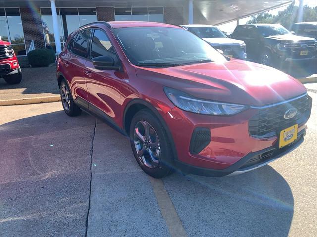 new 2025 Ford Escape car, priced at $30,650