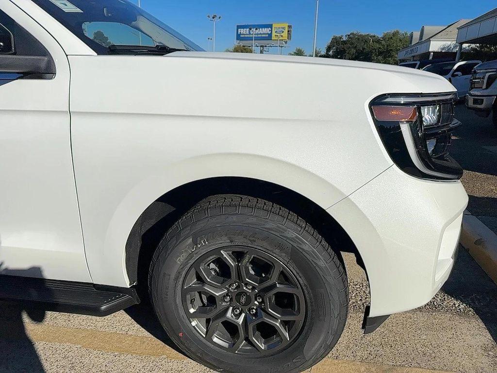 new 2025 Ford Expedition car, priced at $63,171