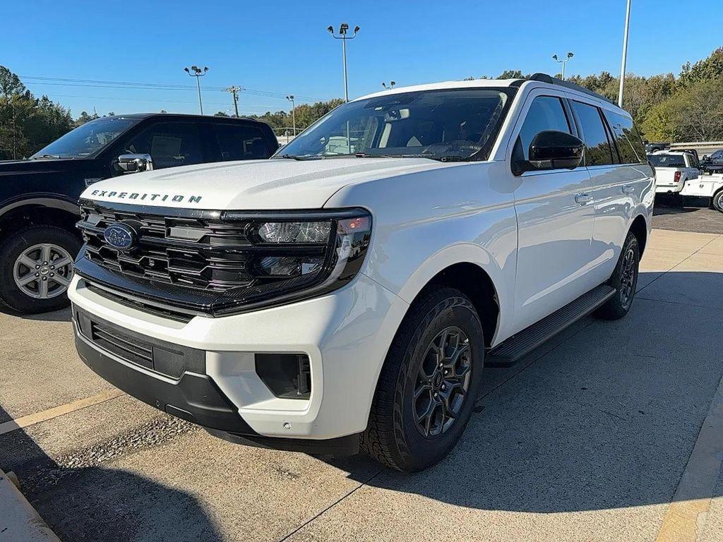 new 2025 Ford Expedition car, priced at $63,171