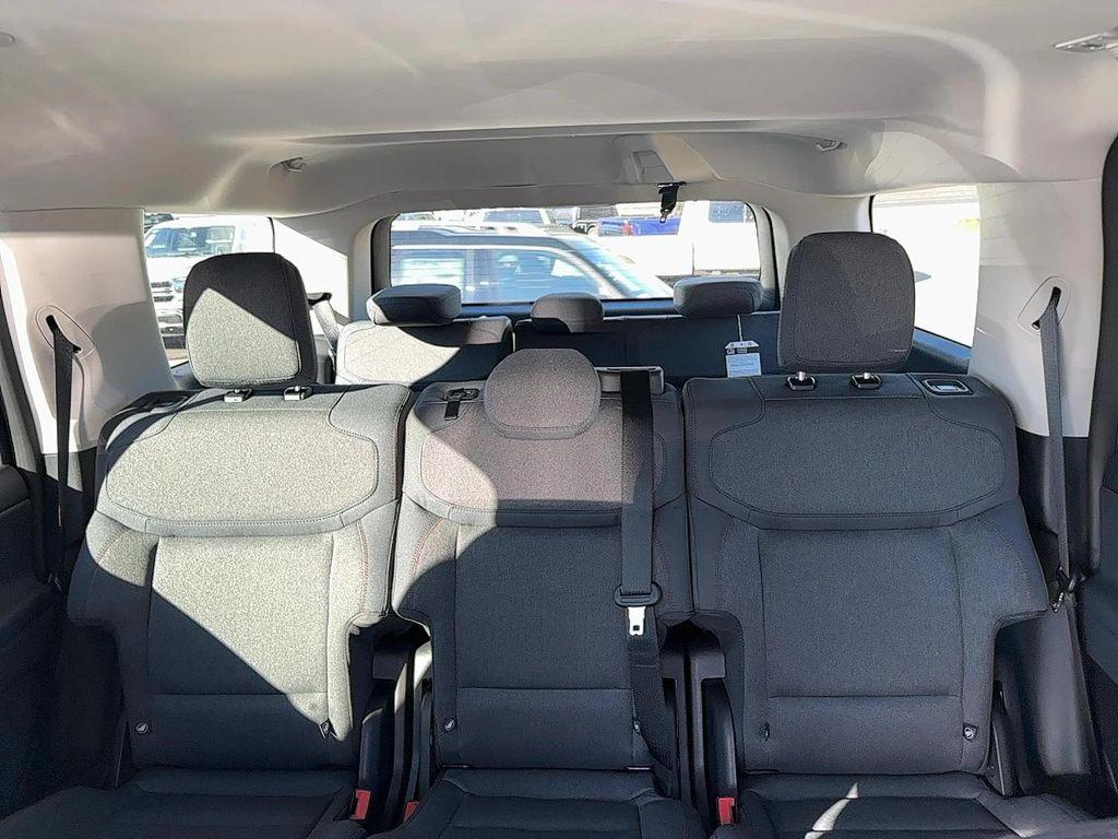 new 2025 Ford Expedition car, priced at $63,171