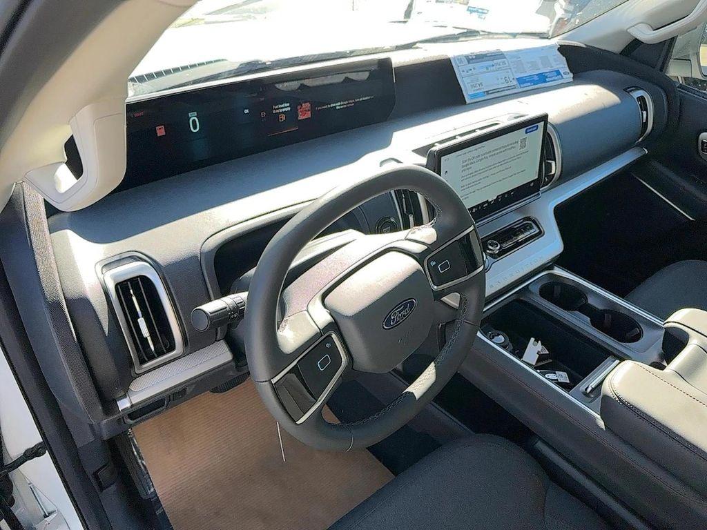 new 2025 Ford Expedition car, priced at $63,171