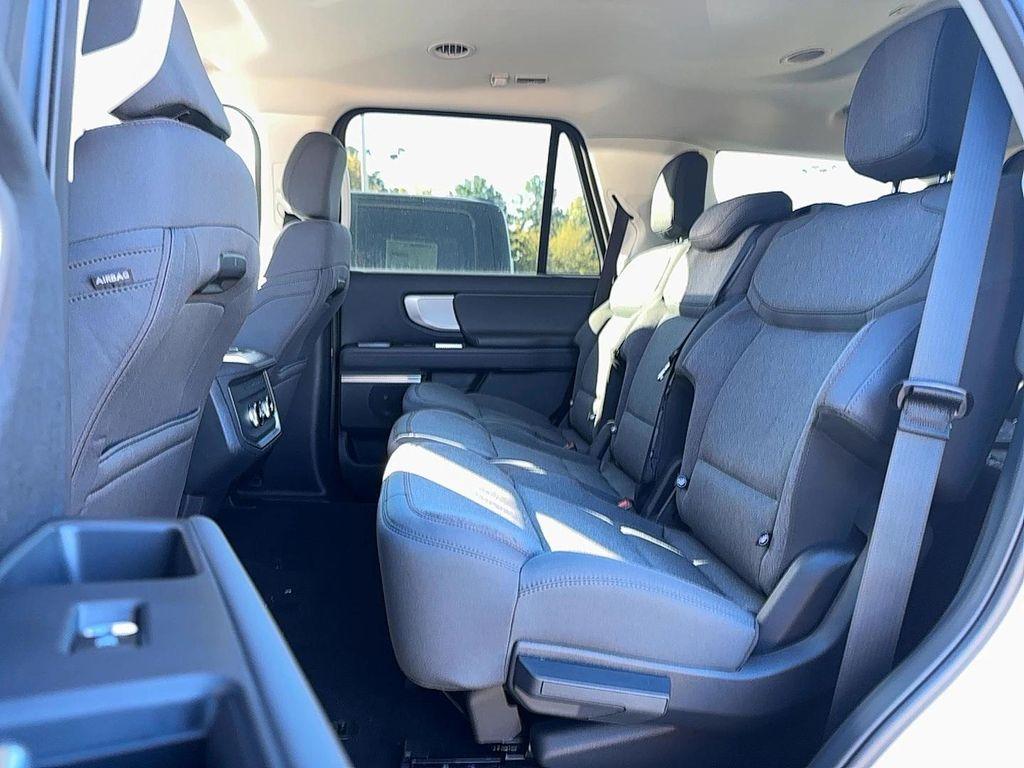 new 2025 Ford Expedition car, priced at $63,171
