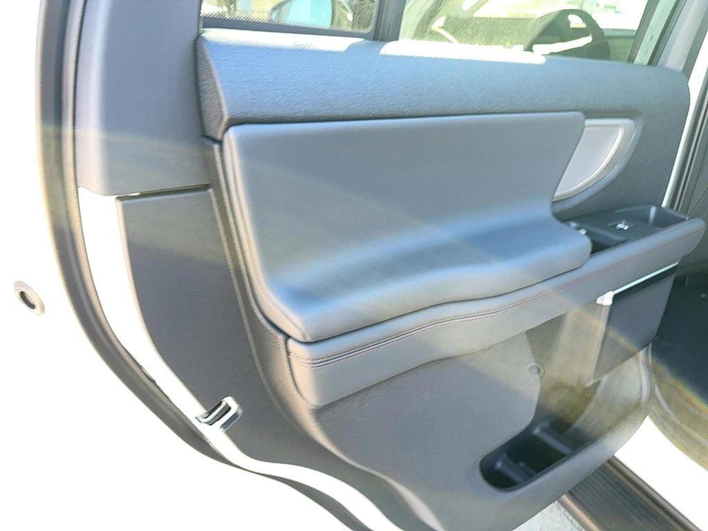 new 2025 Ford Expedition car, priced at $63,171