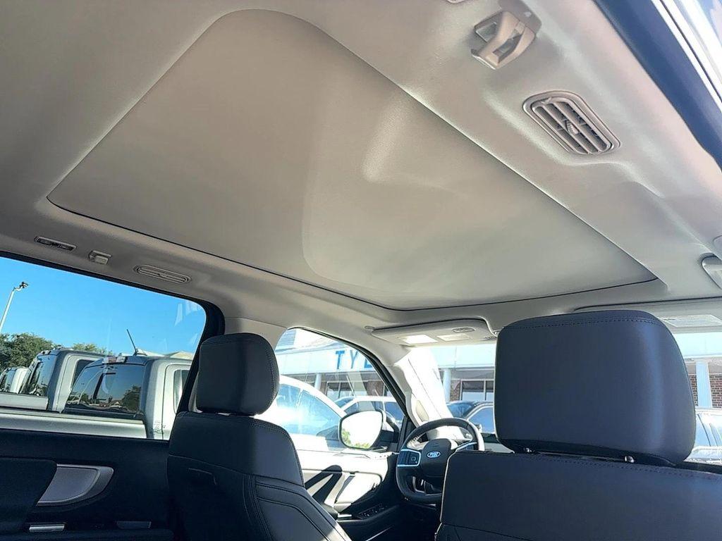new 2025 Ford Expedition Max car, priced at $70,791