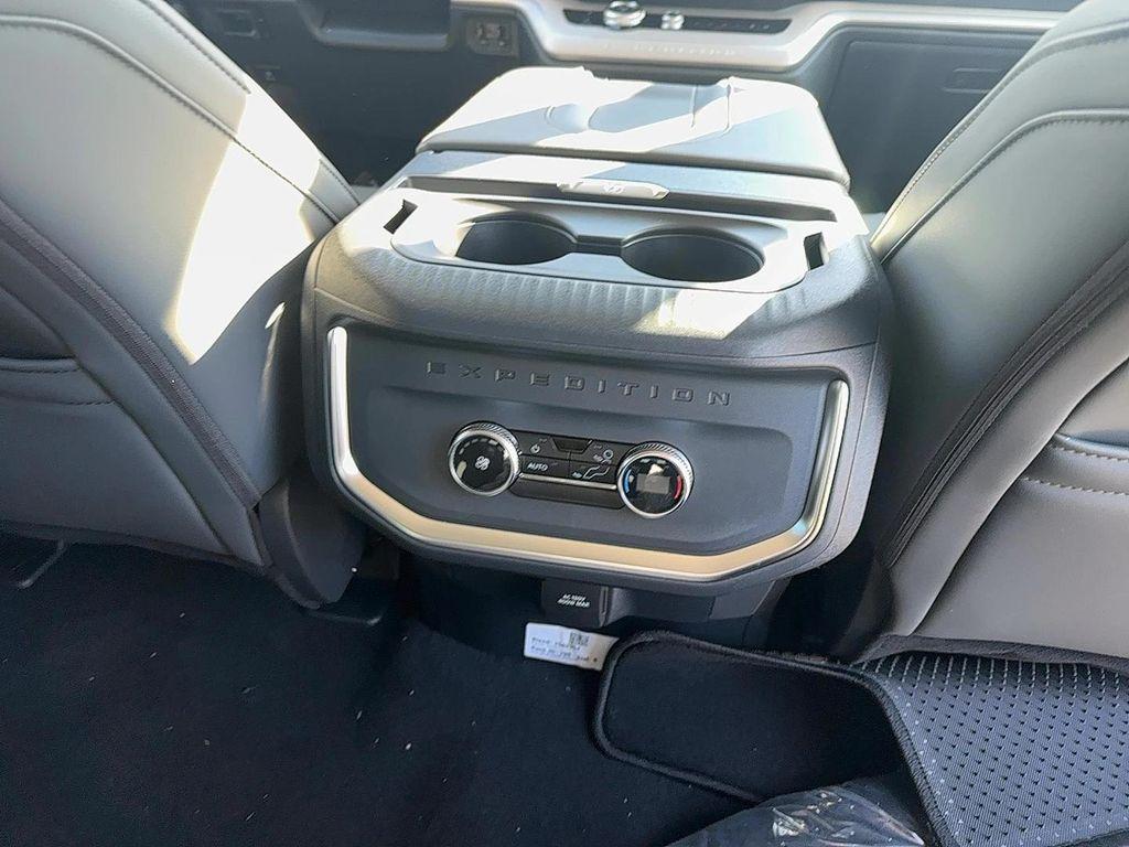 new 2025 Ford Expedition Max car, priced at $70,791