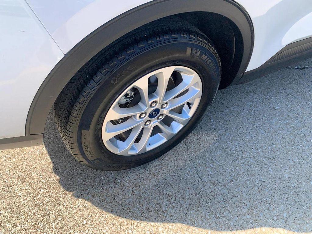 used 2022 Ford Escape car, priced at $24,995